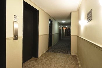 95 Ridout Street South 1-3 Beds Apartment for Rent - Photo Gallery 2