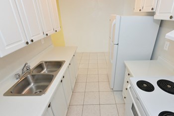 4415 Bathurst Street 1-3 Beds Apartment for Rent - Photo Gallery 8