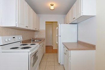 11 Eccleston Drive 1-2 Beds Apartment for Rent - Photo Gallery 3