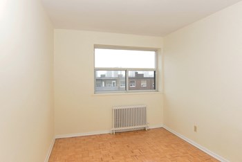 11 Eccleston Drive 1-2 Beds Apartment for Rent - Photo Gallery 6