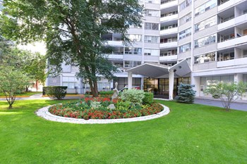 25 St. Mary Street Studio-2 Beds Apartment for Rent - Photo Gallery 5
