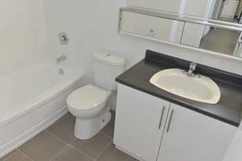 25 St. Mary Street Studio-2 Beds Apartment for Rent - Photo Gallery 6