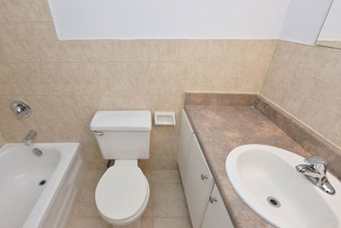 3375 Ponytrail Drive 1-3 Beds Apartment for Rent