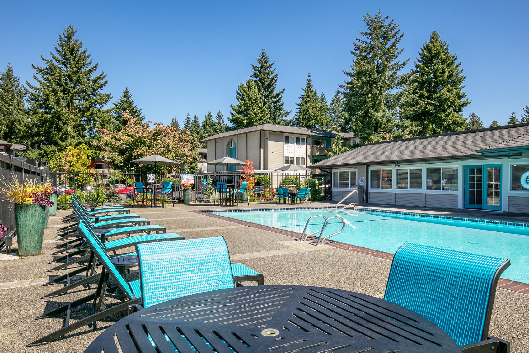 Picturesque Pool And Cabana Setting at Central Park East, Bellevue Washington