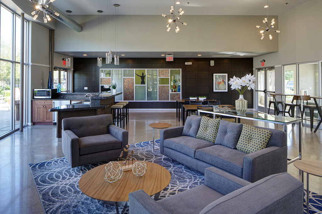 Carol Stream Crossing Apartments, 535 Thornhill Dr, Carol Stream, IL