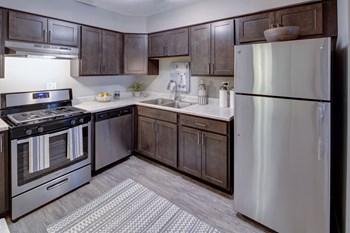 Stainless Steel Appliances Stainless Steel Appliances at Carol Stream Crossing, Carol Stream, IL - Photo Gallery 2