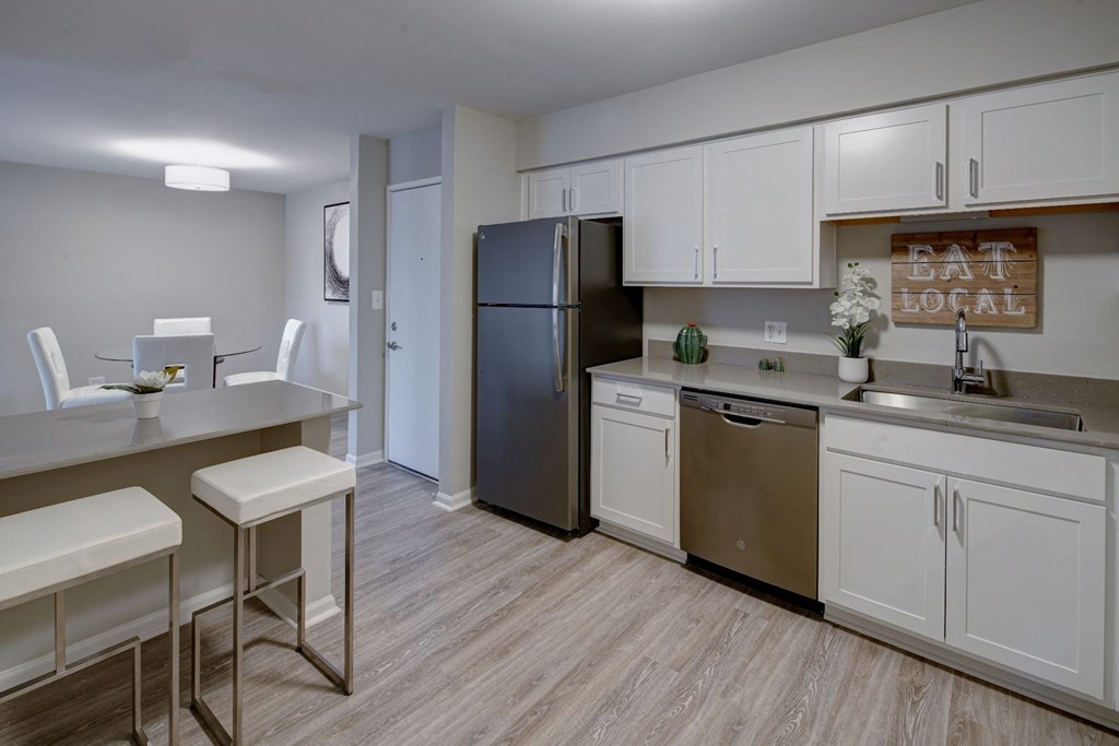 Efficient Appliances In Kitchen at Carol Stream Crossing, Illinois, 60188