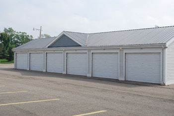 Garages With Remote Openers at Gull Prairie/Gull Run Apartments and Townhomes in Kalamazoo, MI