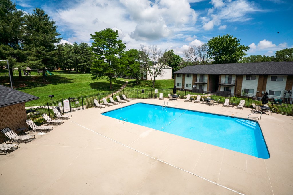 Cottonwood Creek Apartments St. Joseph, MO Swimming Pool Cottonwood Creek Apartments St. Joseph, MO Swimming Pool