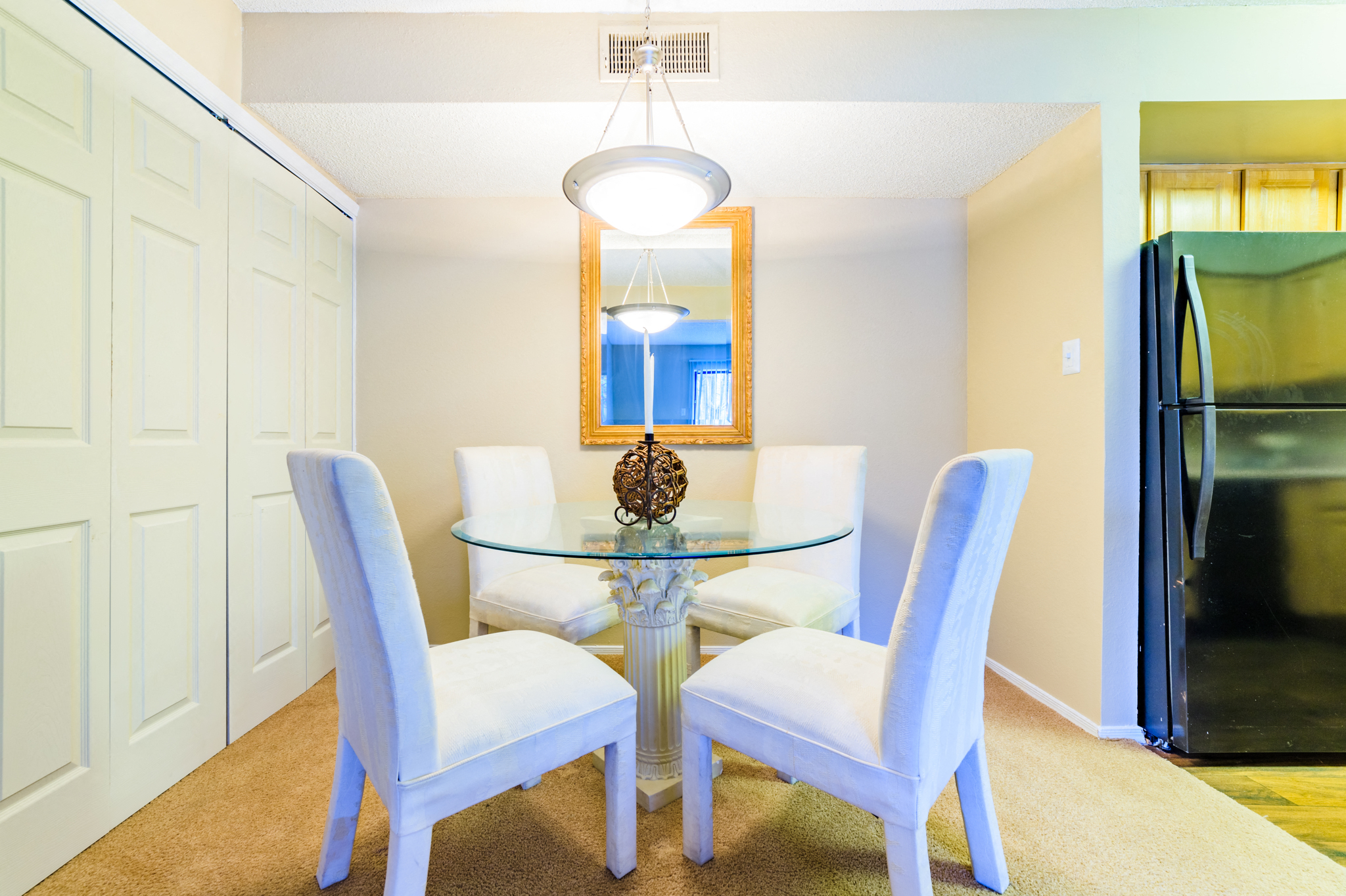 Forest Lake at Oyster Point in Newport News VA Dining Area with a table and four white chairs
