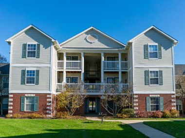 420 Munroe Falls Avenue 1-3 Beds Apartment for Rent - Photo Gallery 1