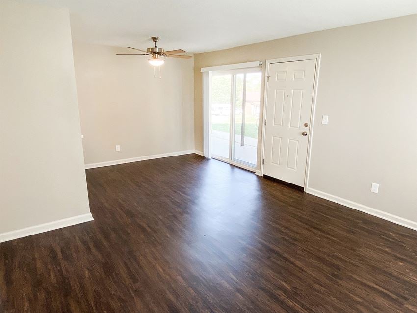 Hawthorne Park Apartments Upgraded Living Room - Photo Gallery 1