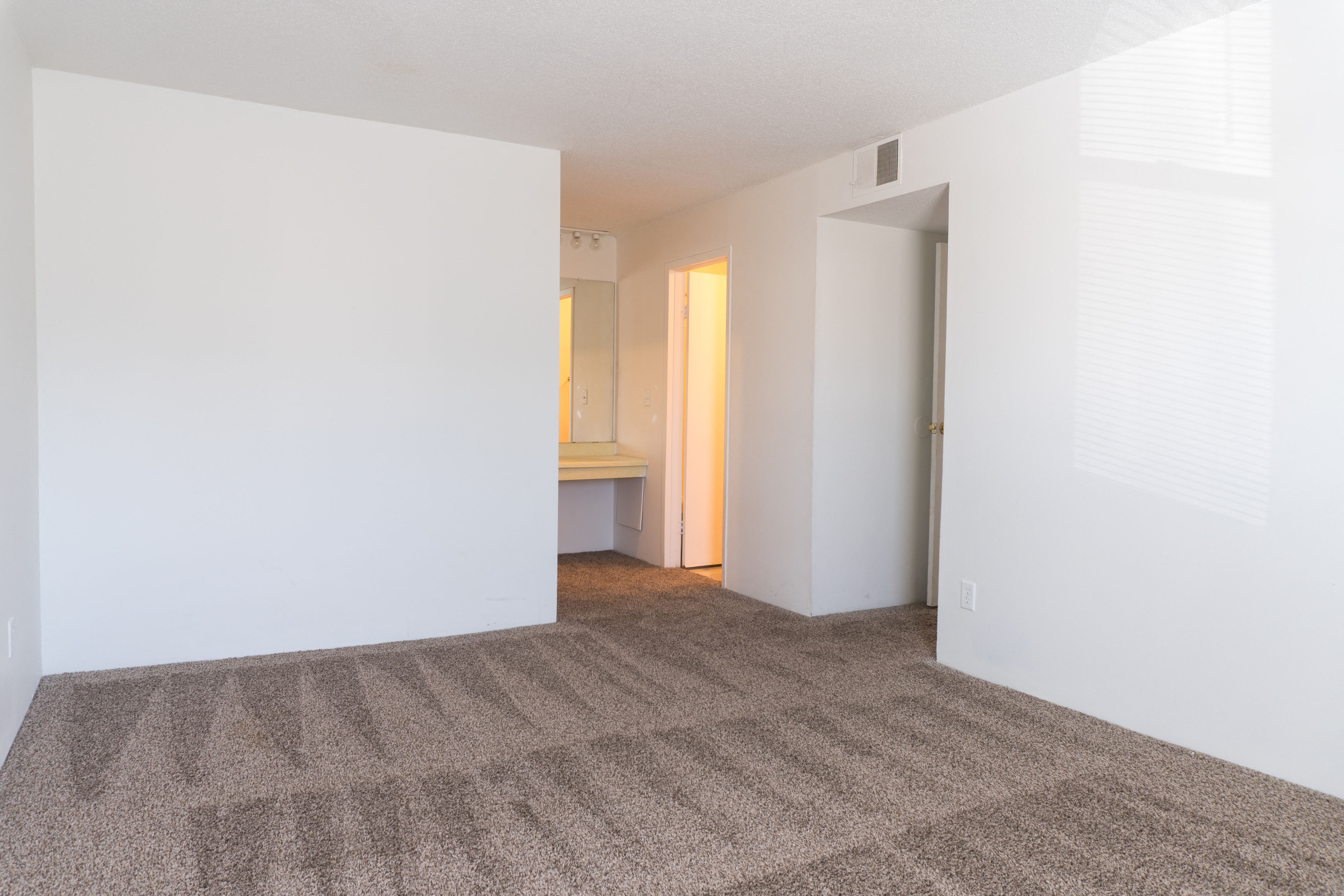 Hawthorne Park Apartments 505 Ellis Blvd Jefferson City