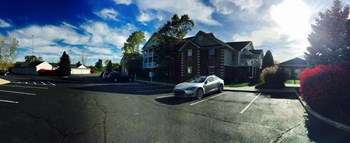 619 Park Hill Drive 1-3 Beds Apartment for Rent - Photo Gallery 2