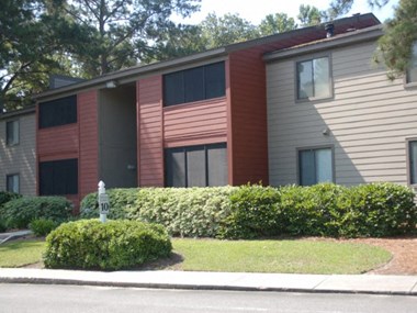 Three Oaks Apartments Exterior 