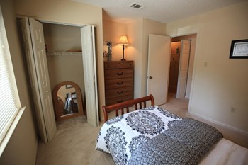 Wildwood Apartments Thomasville GA Bedroom - Photo Gallery 19