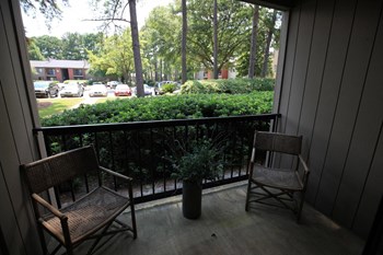Wildwood Apartments Thomasville GA Patio and View - Photo Gallery 22