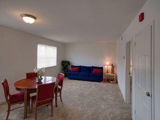 2125 Cameron Drive 1-3 Beds Apartment for Rent - Photo Gallery 4