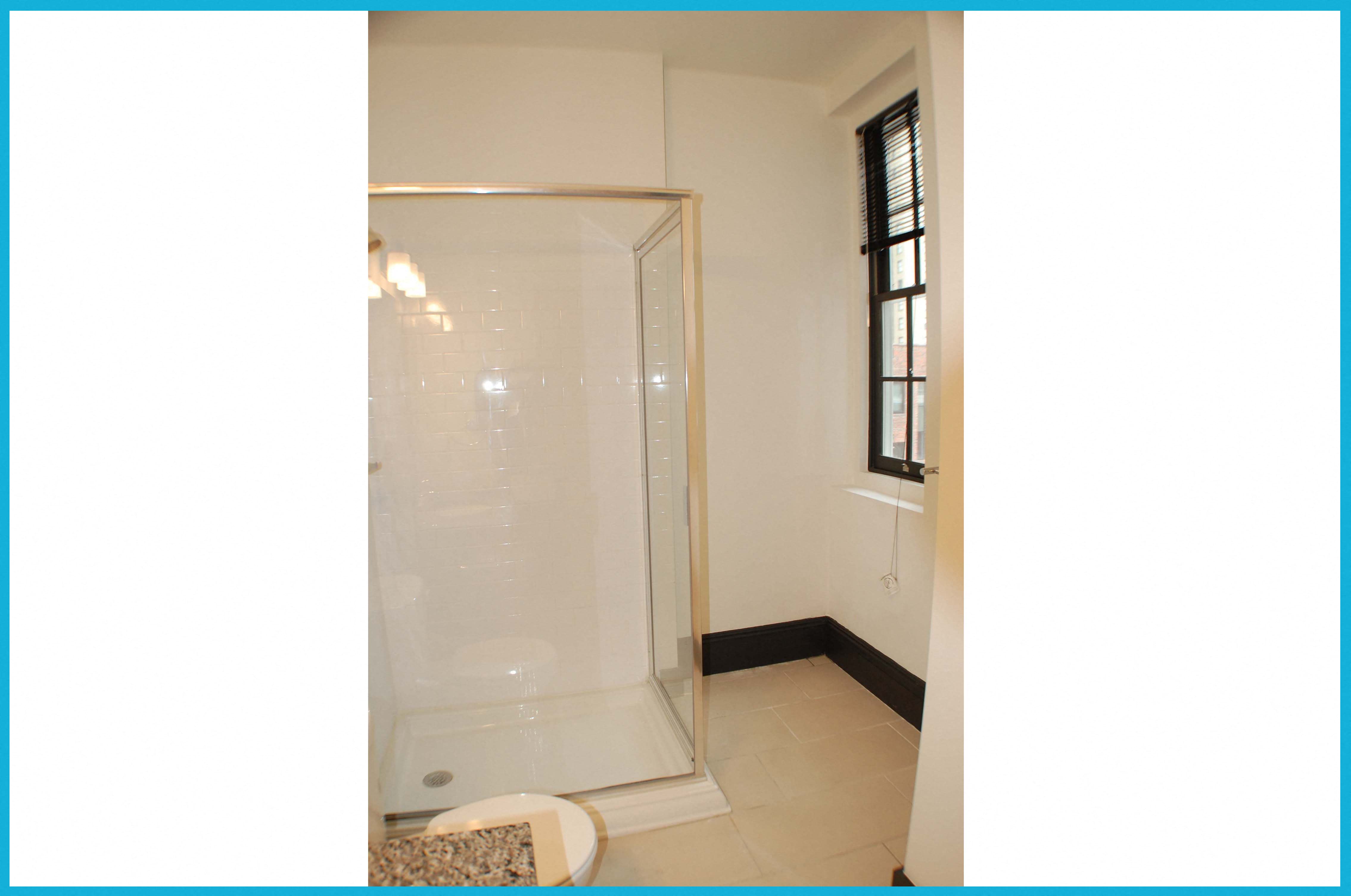 The Jewell Building Bathroom