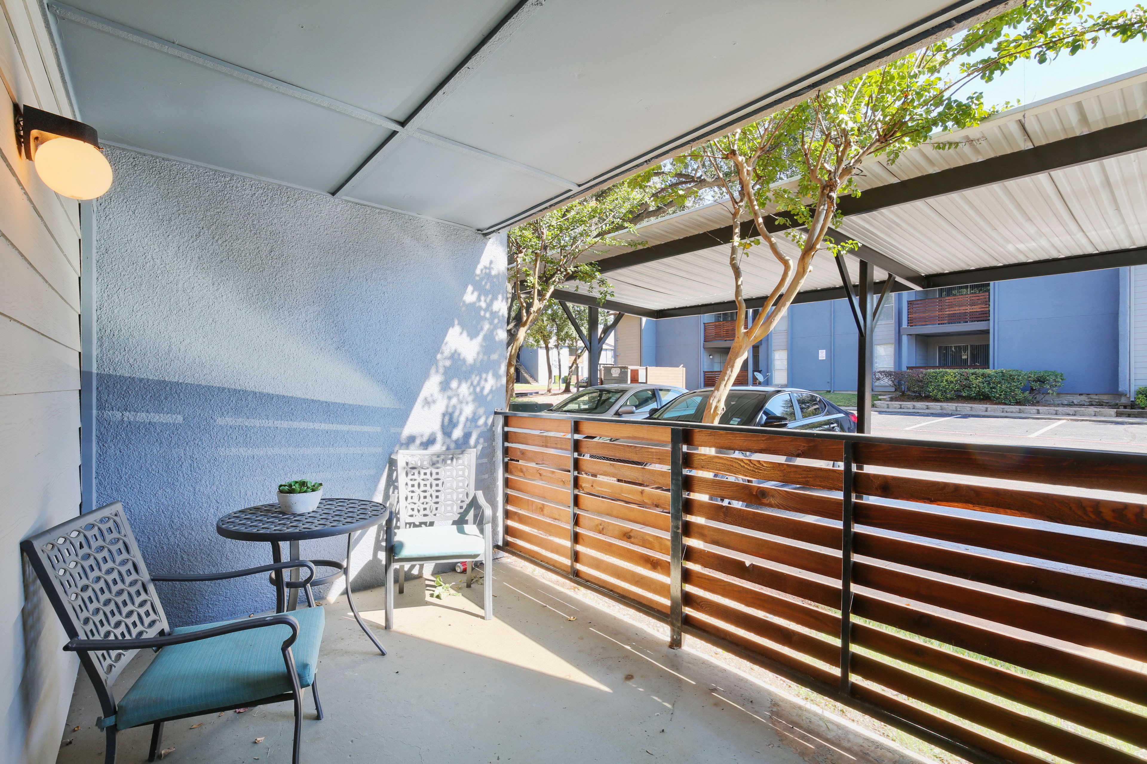 The View At Lake Highlands Apartments, 9855 Shadow Way, Dallas, TX