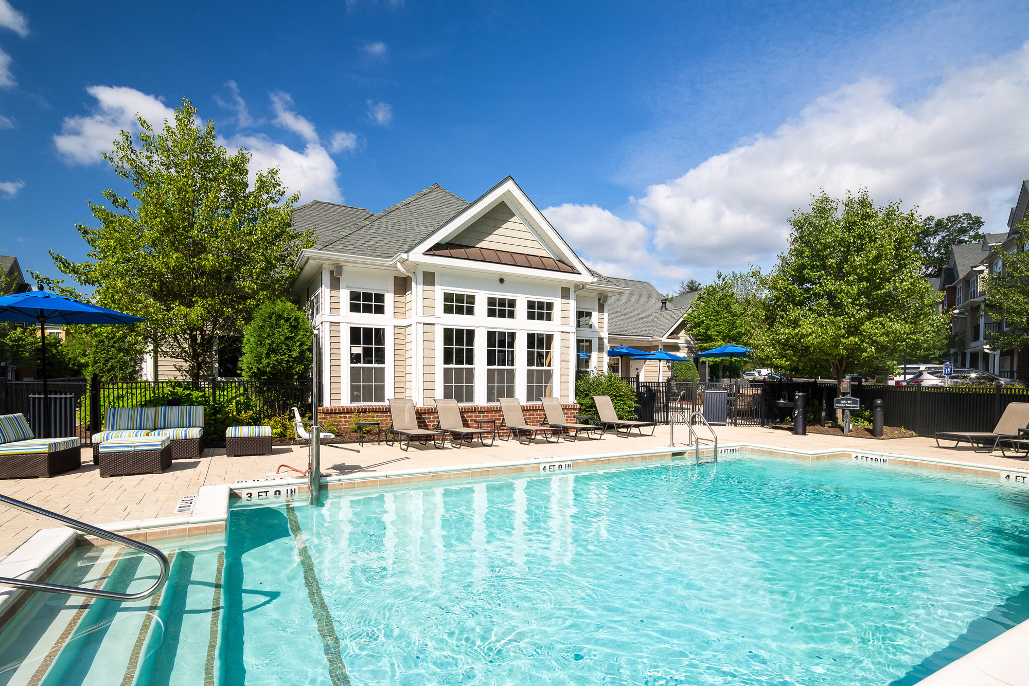 Huntington Townhomes Apartments in Shelton, CT