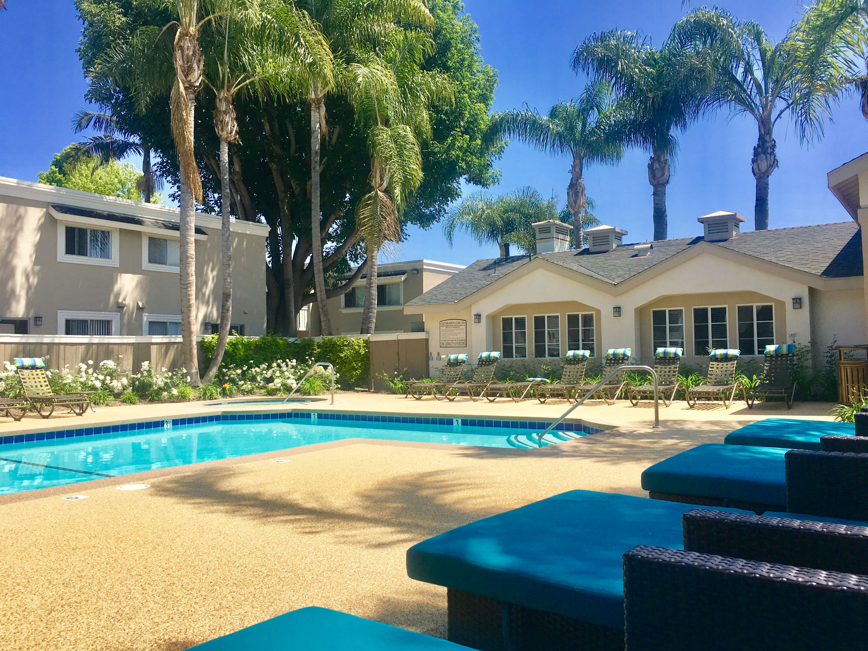 The Breakwater Apartments Apartments in Huntington Beach, CA