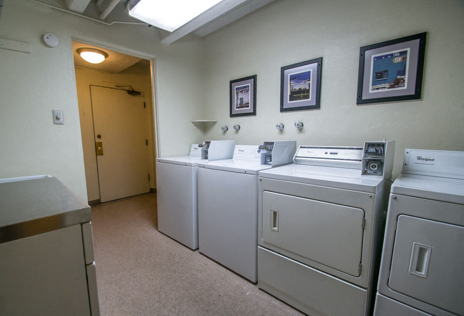 Botanic Place Apartments in Denver, Colorado