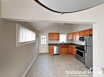 620 W Terrace Street 3 Beds House for Rent - Photo Gallery 5