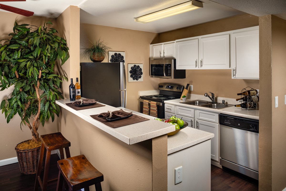Renaissance Terrace Apartments