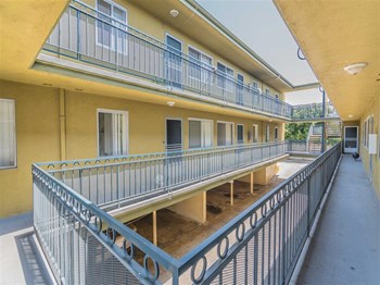 building - Photo Gallery 4