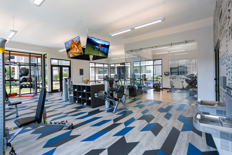 Fitness Center at Apres Apartments in Aurora, CO
