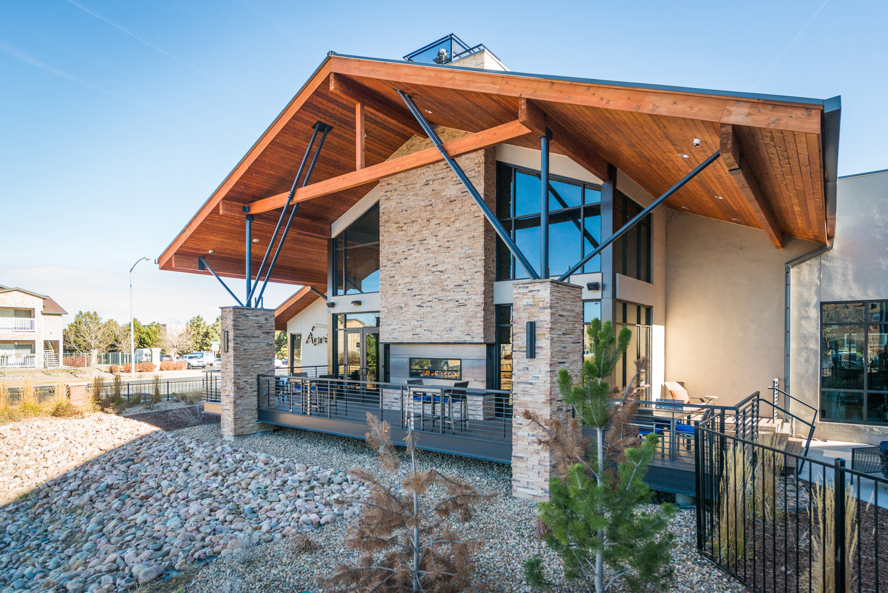 Exterior at Apres Apartments in Aurora, CO