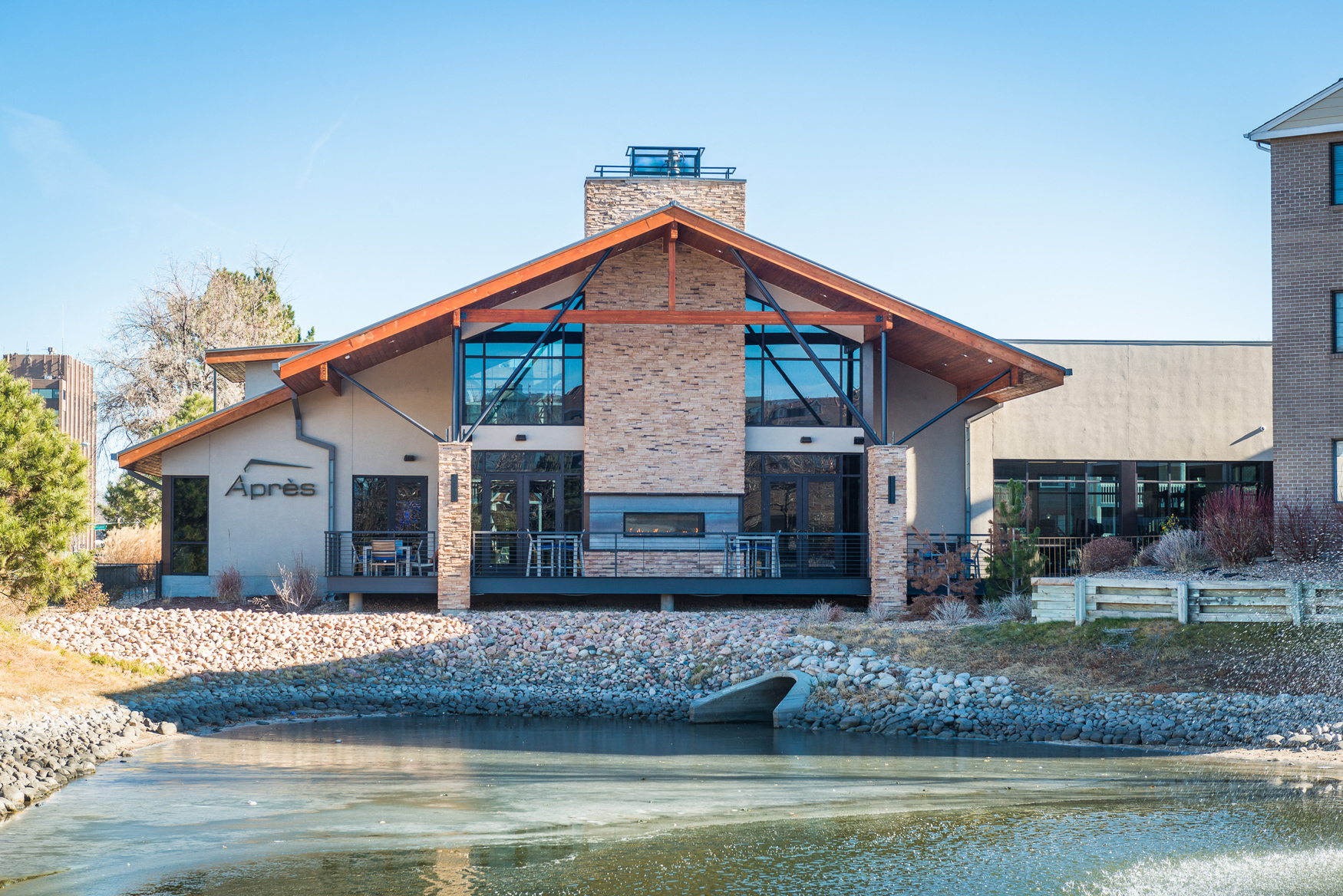 Pond at Apres Apartments in Aurora, CO