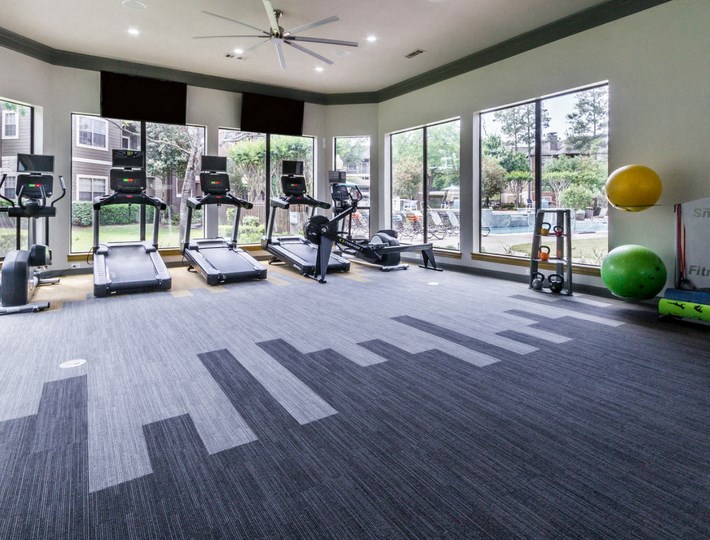 the gym at the residence apartments sc