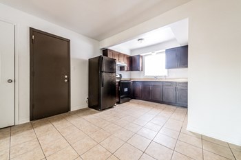 Calumet Park Apartments for Rent Kitchen | 1121 W 127th St