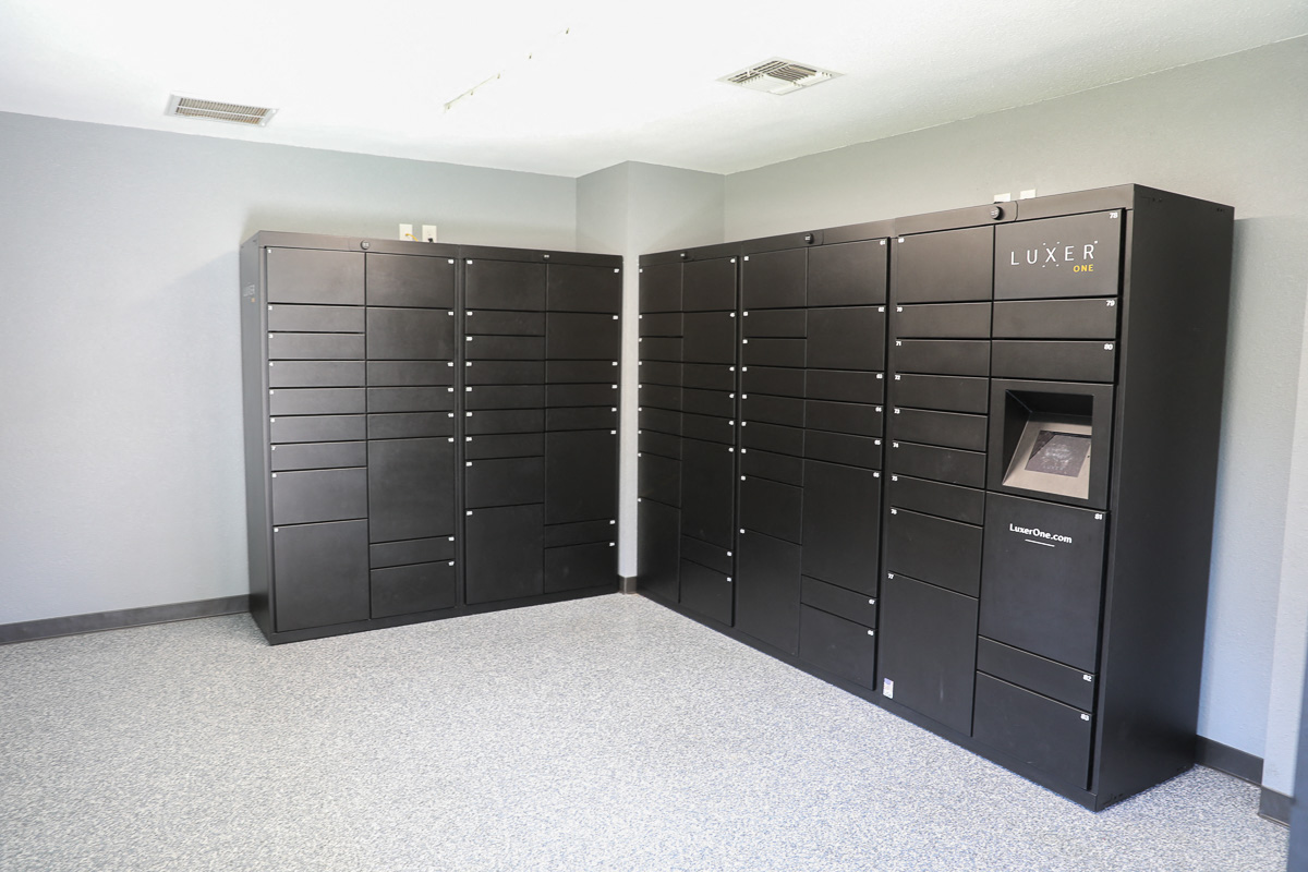 a bunch of lockers in a room