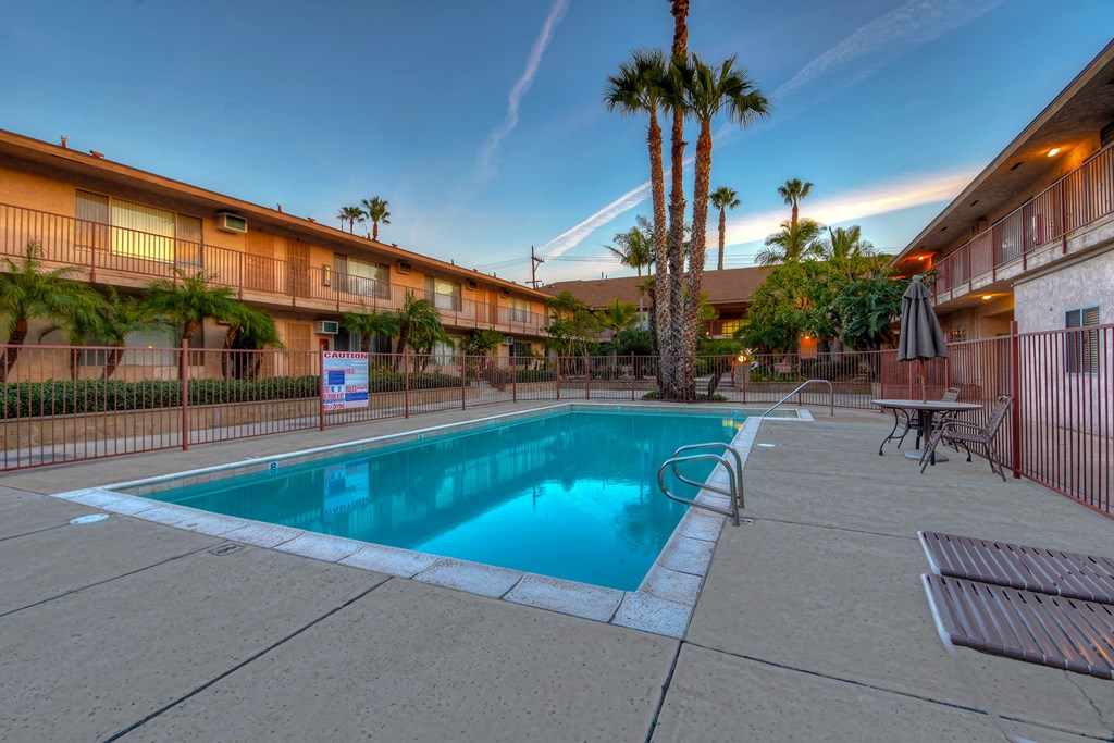 the swimming pool at our hotel in palm springs