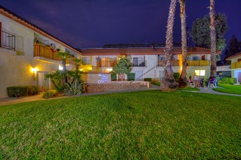 930 Palmbrook Drive 1-2 Beds Apartment for Rent - Photo Gallery 2