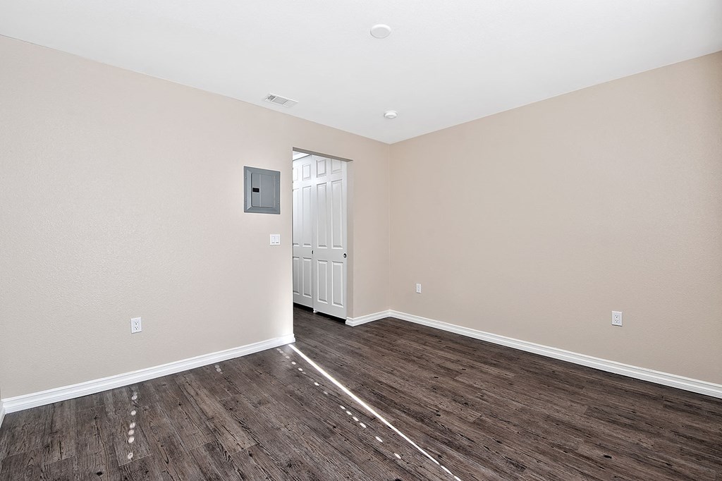 Fairway Manor Apartment Homes Bedroom