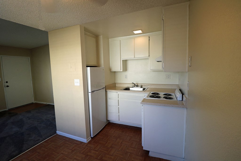 Heritage Plaza Apartment Homes Kitchen