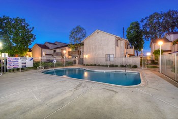 2560 West La Palma Avenue Studio-2 Beds Apartment for Rent - Photo Gallery 2