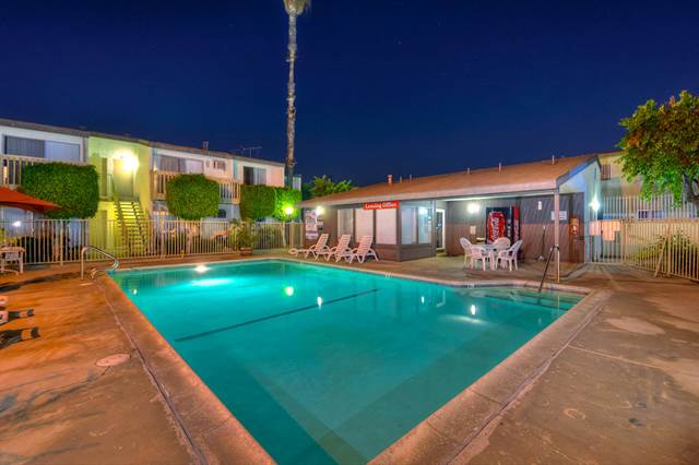 1-bedroom apartment at Roberta Apartment Homes in Fullerton, CA