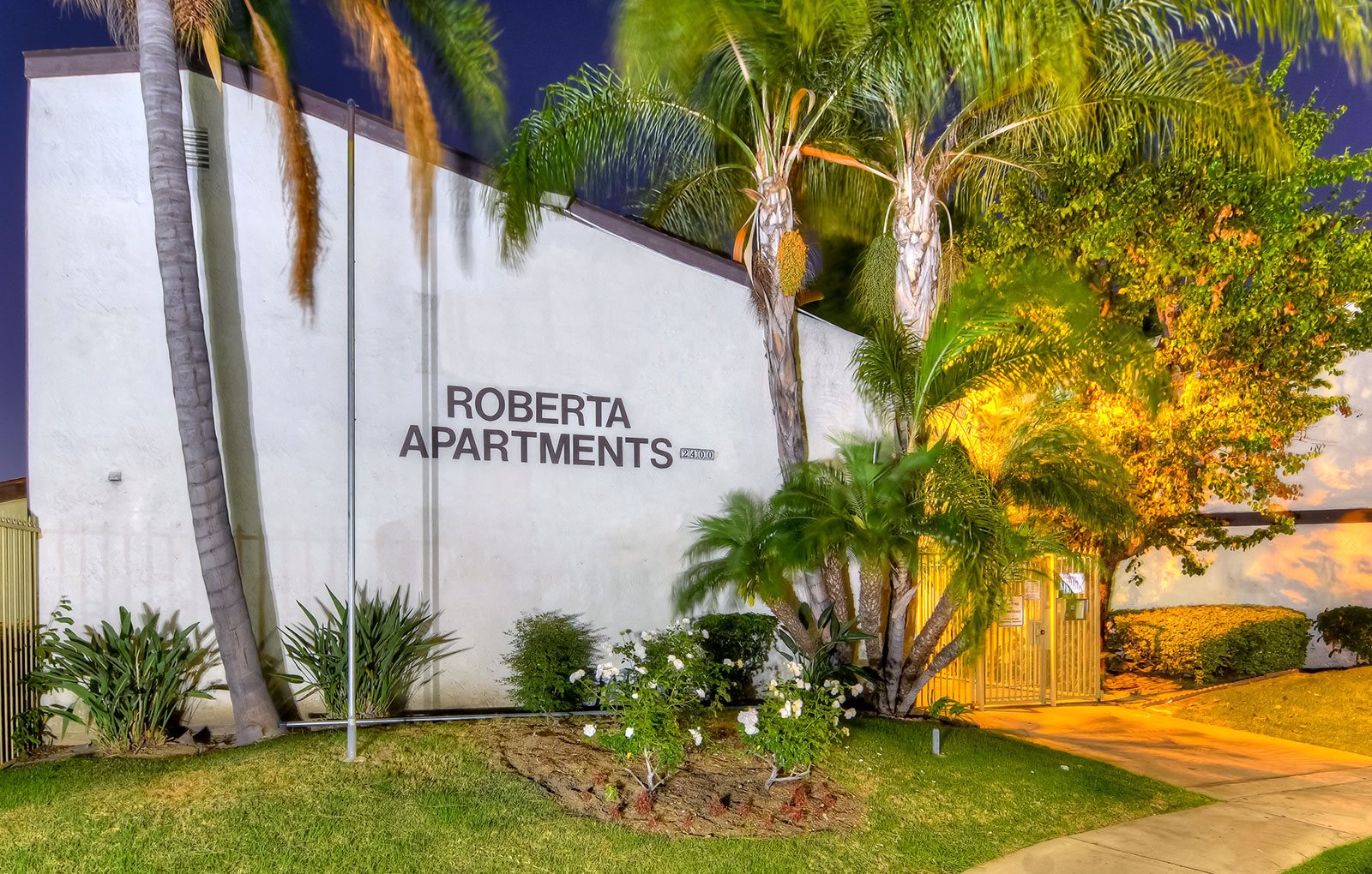 Roberta Apartments In Fullerton Ca Fullerton Background 1