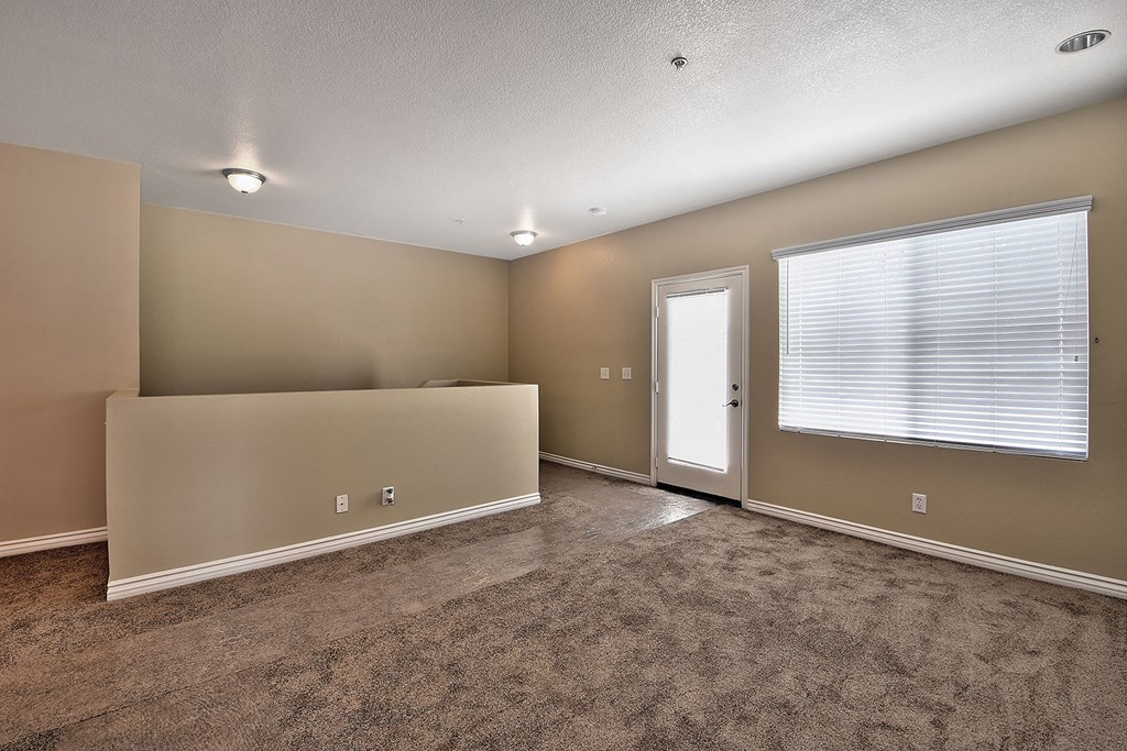 Spacious Hall at TERRAZA DEL SOL, Rancho Cucamonga, 91730