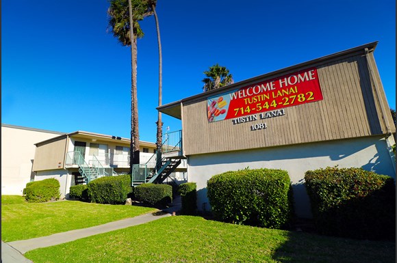 Tustin Lanai Apartments 1081 El Camino Real Ca Rentcafé Tustin Photo Gallery 1