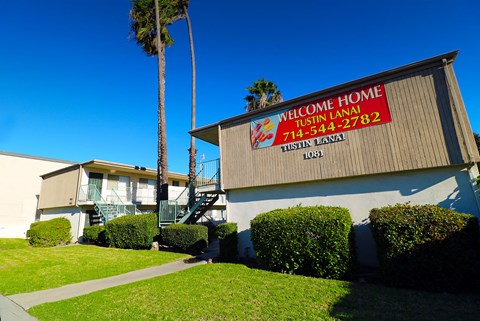 the building where the motel is located