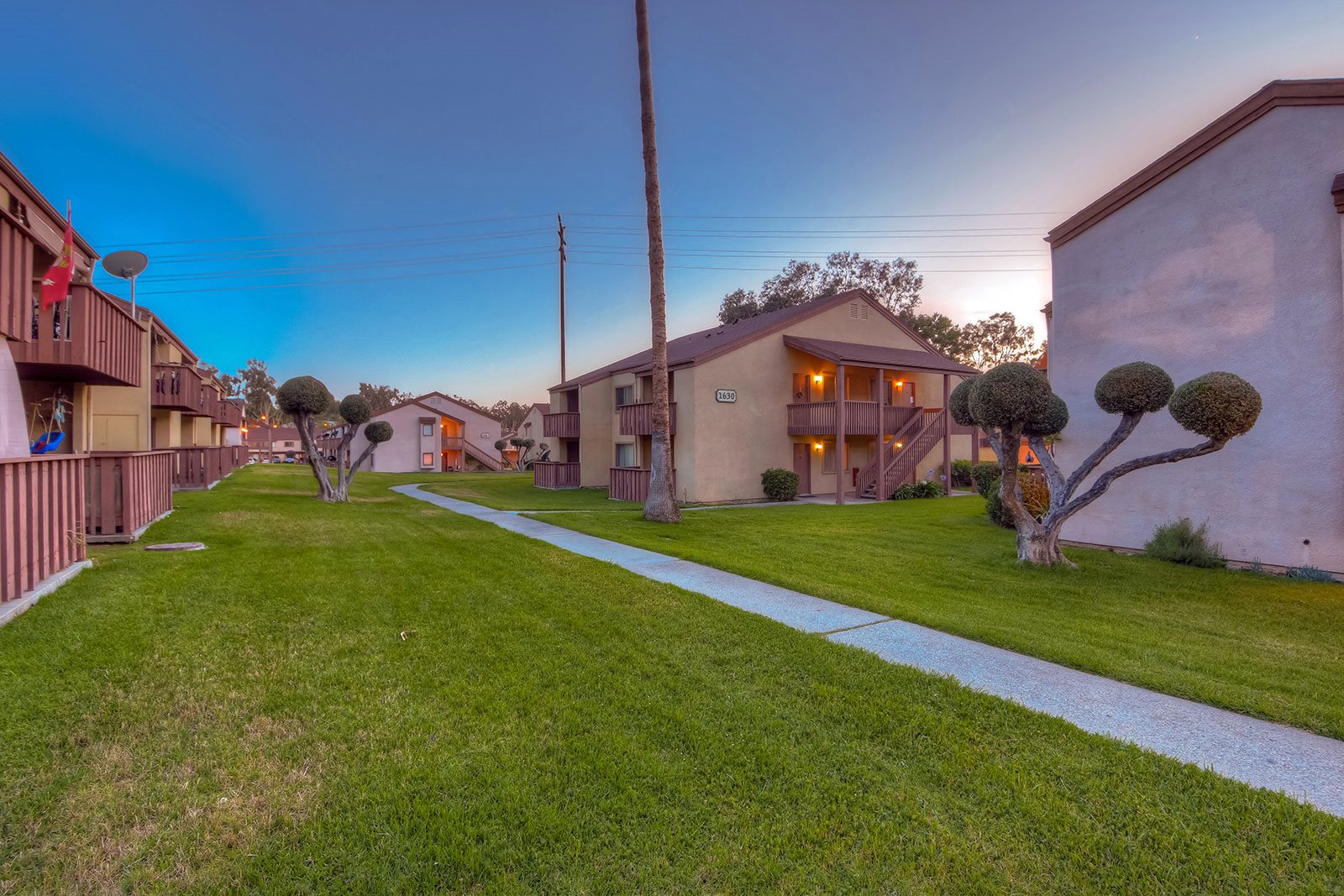 Apartments for Rent in West Covina, CA Woodside Village Photos