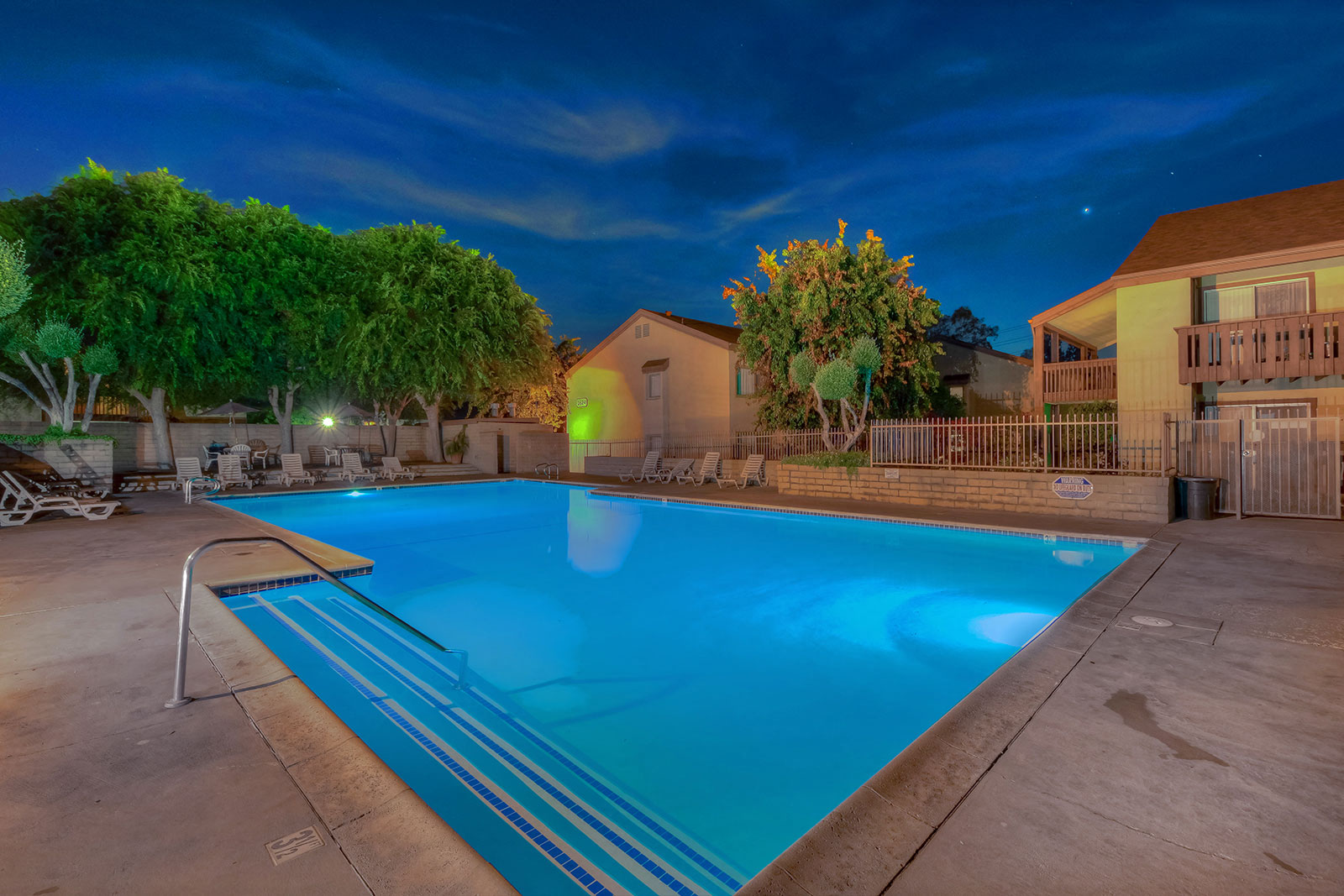 Woodside Village Apartments Pool