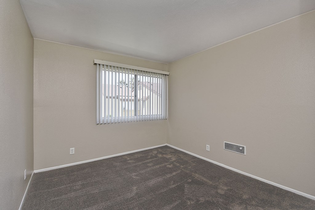 Window Coverings at WOODSIDE VILLAGE, West Covina, California