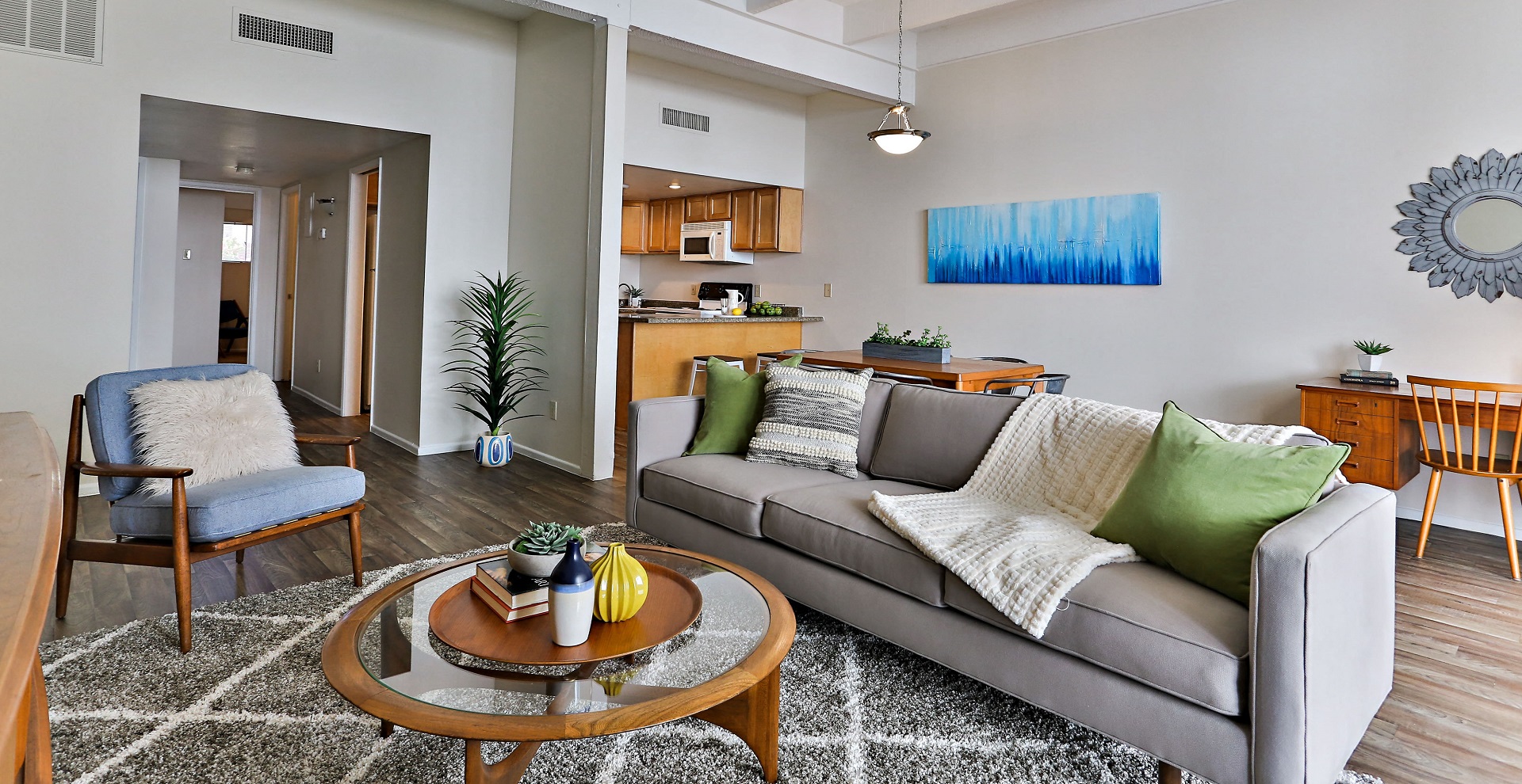 Apartments in Biltmore, Phoenix, AZ | Paradise Palms Apartments